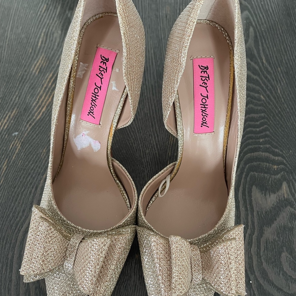 Gold Shimmery Betsey Johnson pumps